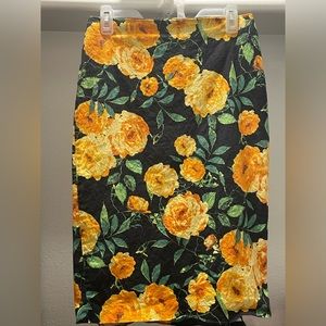 Skirt with yellow orange flowers 7th avenue New York and company size 4